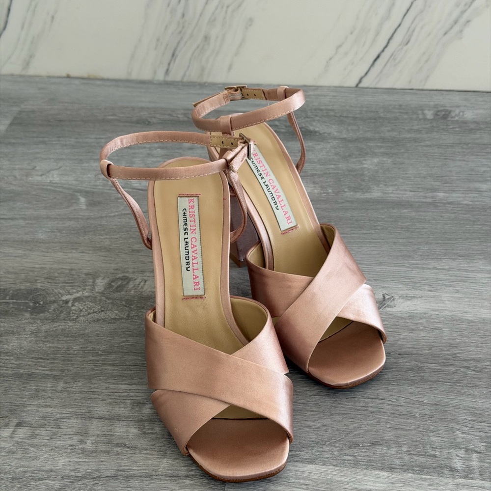 Kristin Cavallari Chinese Laundry Blush Satin Block Heel Sandals NWB